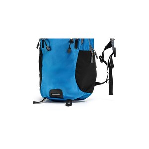 Ventilated Cycling Backpack - Bottom pocket detail