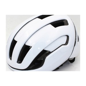 White Road Cycling Helmet - Ventilation detail